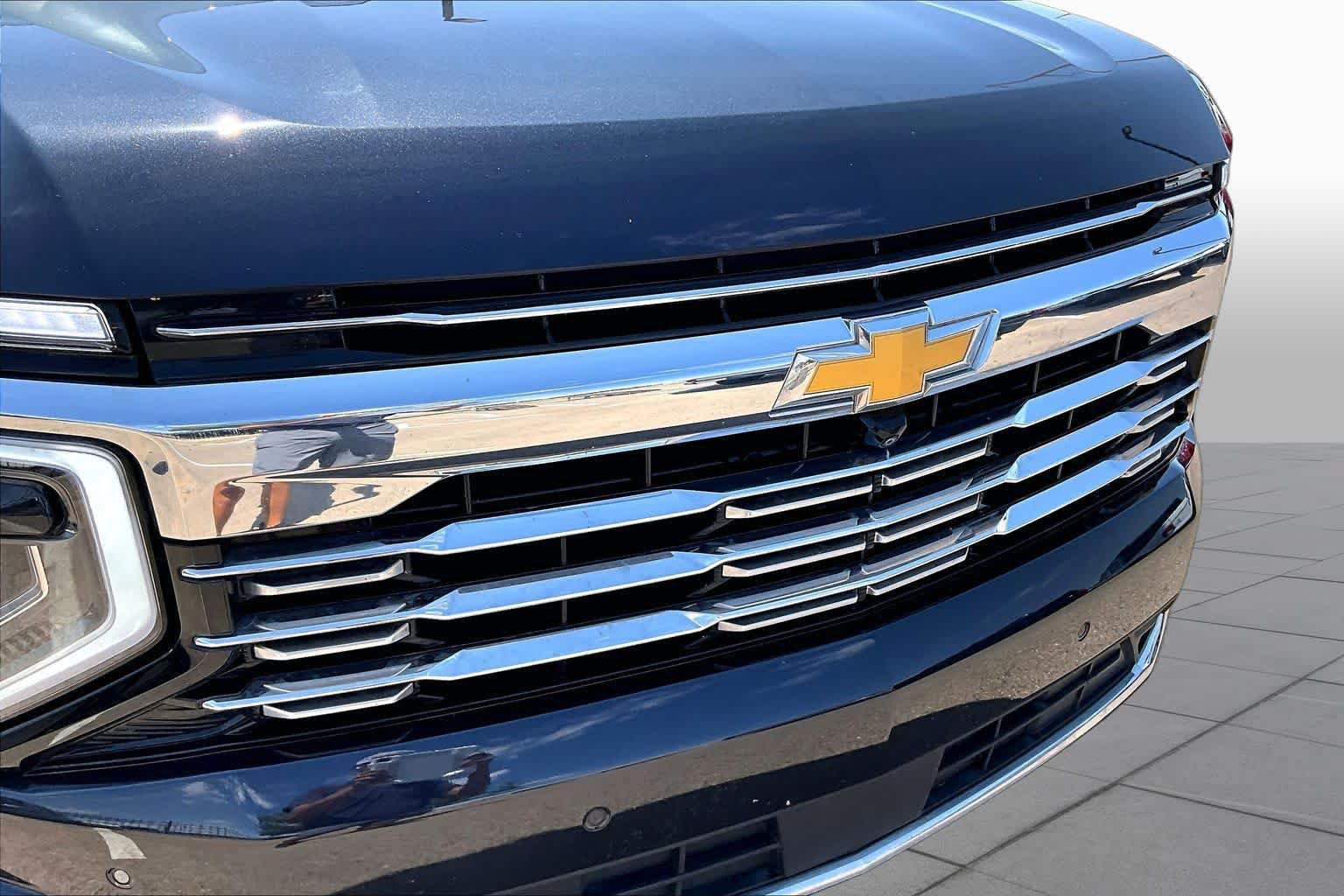 Used 2025 Chevrolet Tahoe Premier AWD/4WD image 30