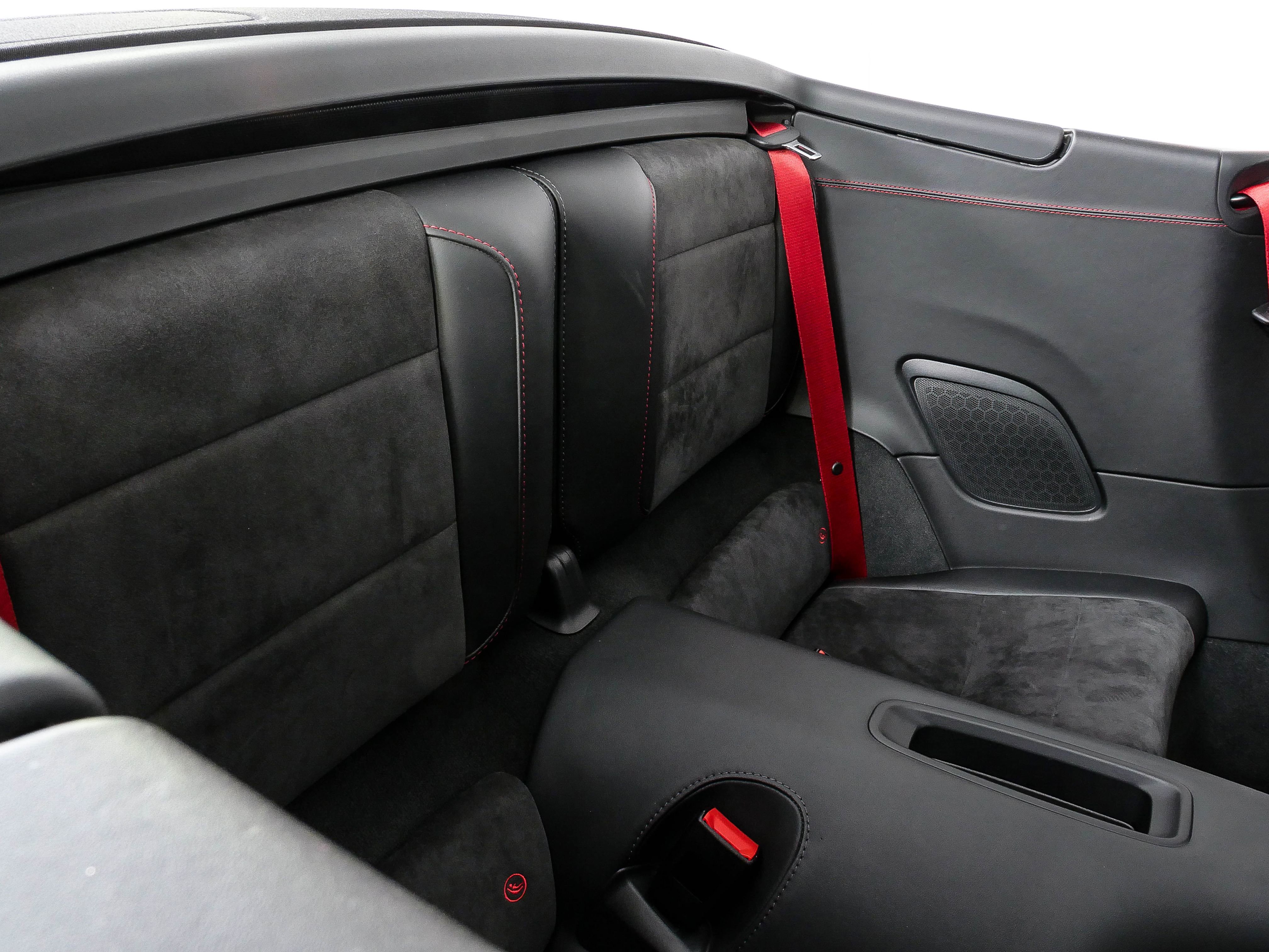 Certified 2018 Porsche 911 Carrera GTS RWD image 21