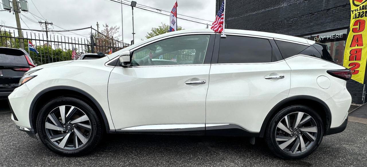 Used 2023 Nissan Murano SL w/ SL Moonroof Package FWD image 3