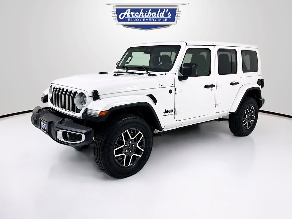 Used 2025 Jeep Wrangler Sahara image 3