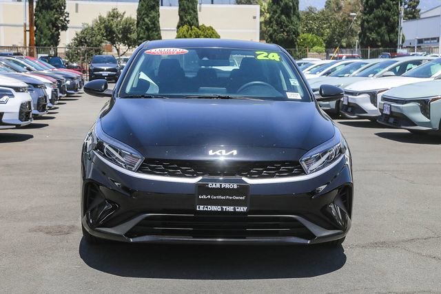 Certified 2024 Kia Forte LXS FWD image 3