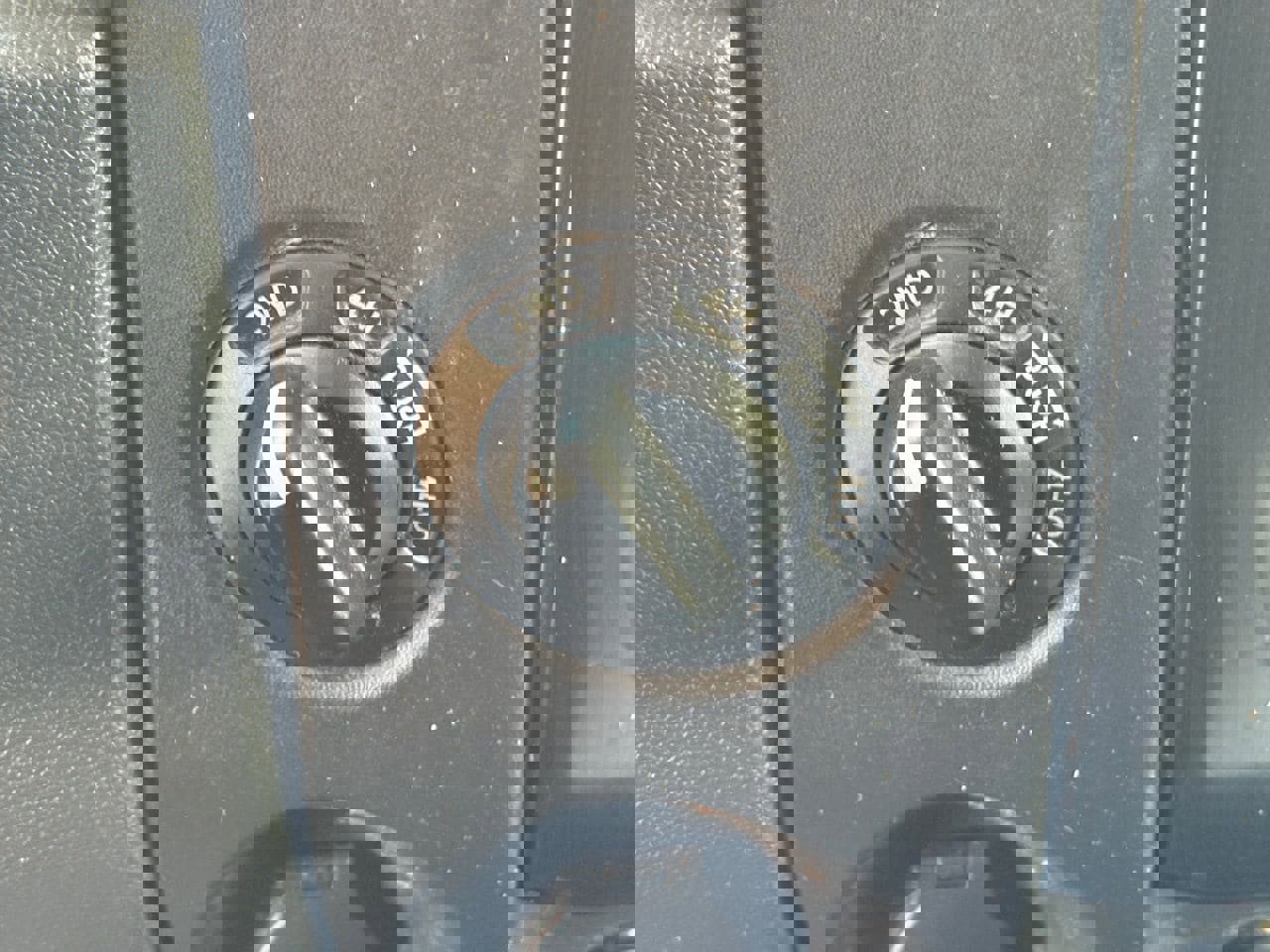 Used 2014 Nissan Titan SV w/ SV Value Truck Package image 22