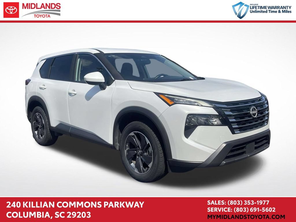 Used 2025 Nissan Rogue SV FWD image 1