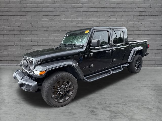 Used 2024 Jeep Gladiator Sport AWD/4WD image 6