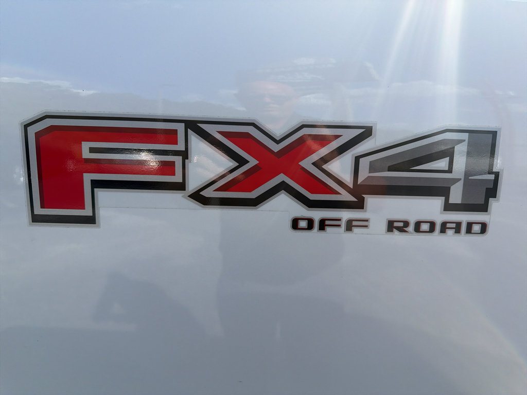 Used 2024 Ford F250 Lariat w/ Lariat Ultimate Package AWD/4WD image 23