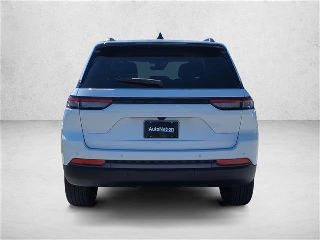 New 2026 Jeep Grand Cherokee Altitude RWD image 7