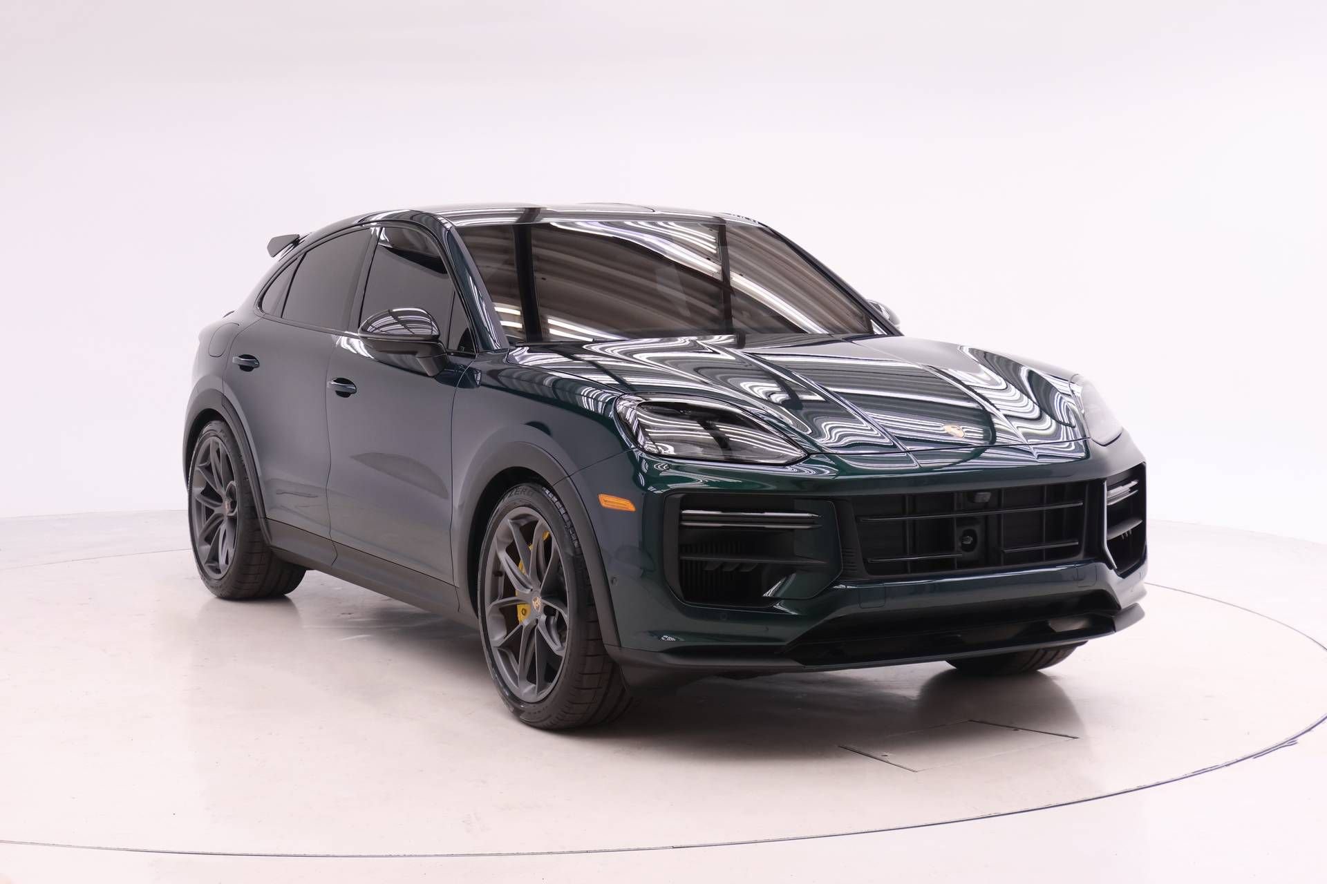 Certified 2025 Porsche Cayenne Turbo GT image 9