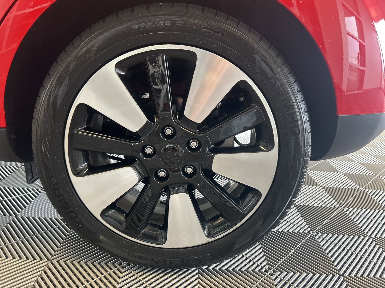 Used 2017 Kia Soul + w/ Designer's Package image 8