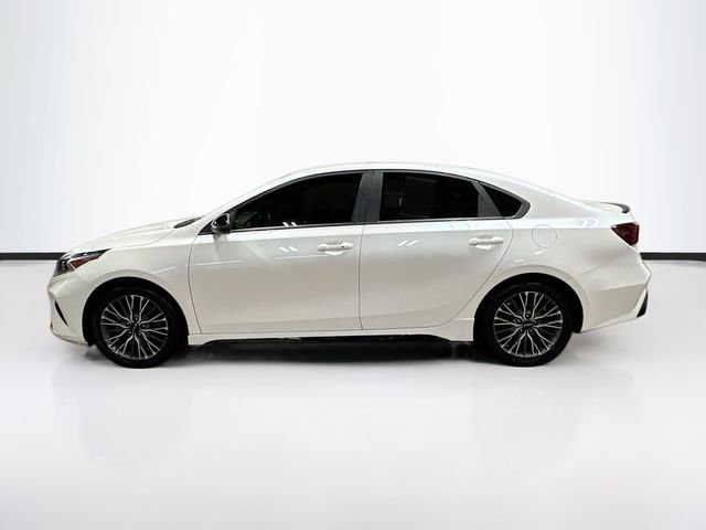 Used 2023 Kia Forte GT-Line w/ GT-Line Premium Package image 4