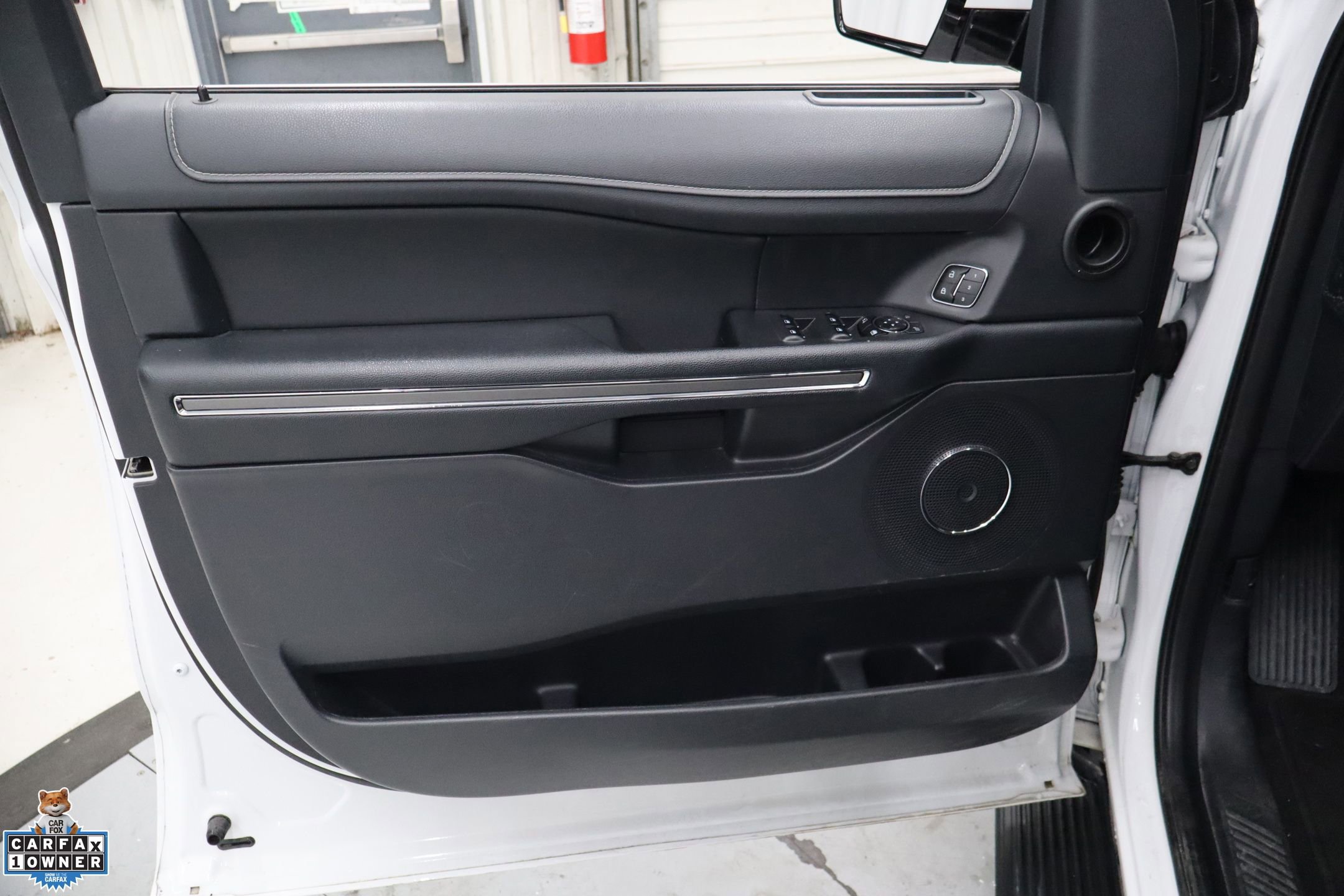 Used 2024 Ford Expedition XLT image 14