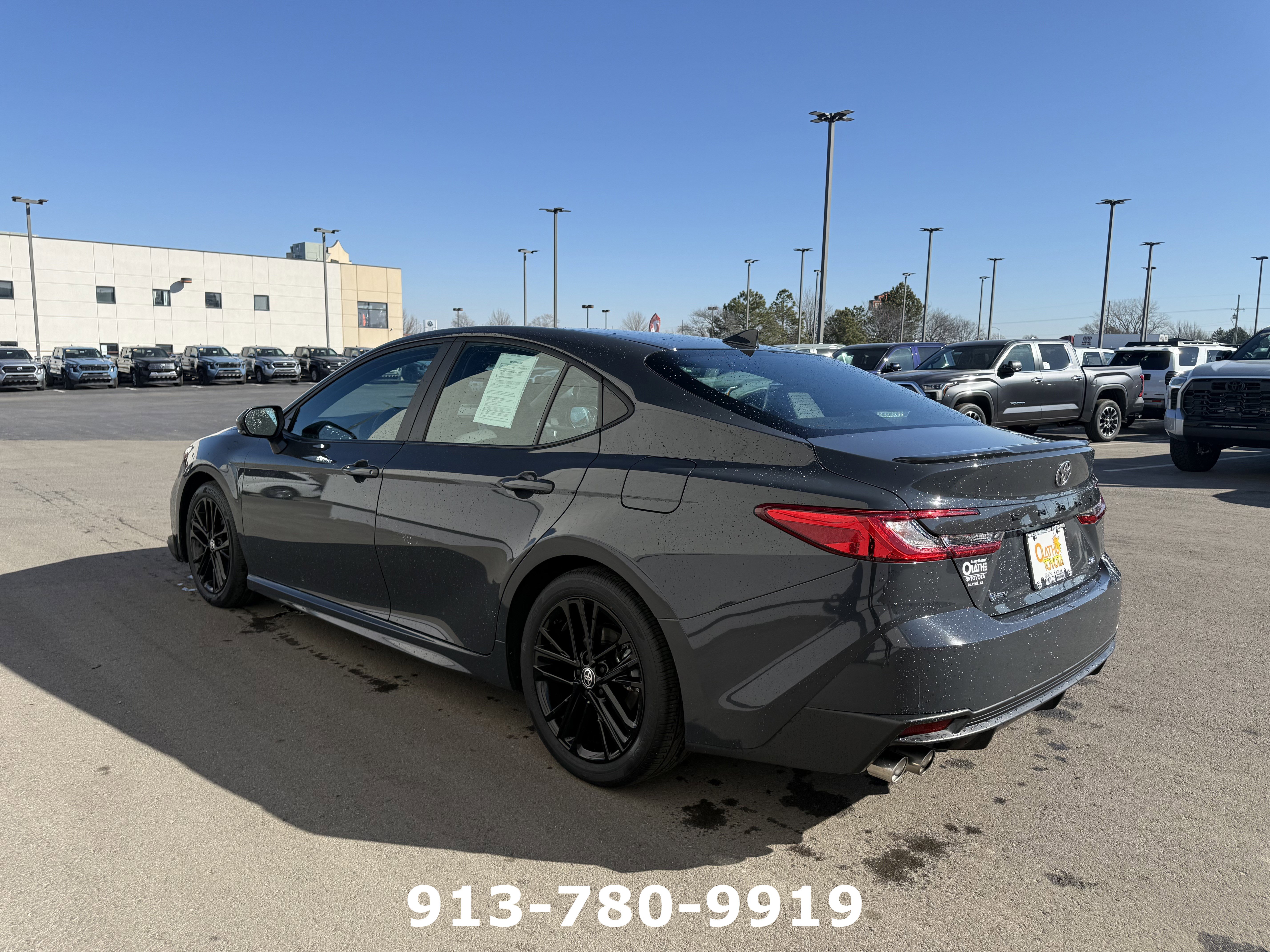 Certified 2025 Toyota Camry SE image 3