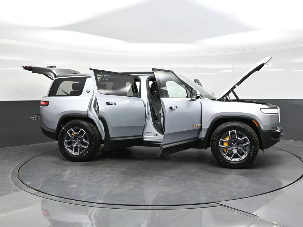 Used 2023 Rivian R1S Adventure AWD/4WD image 48