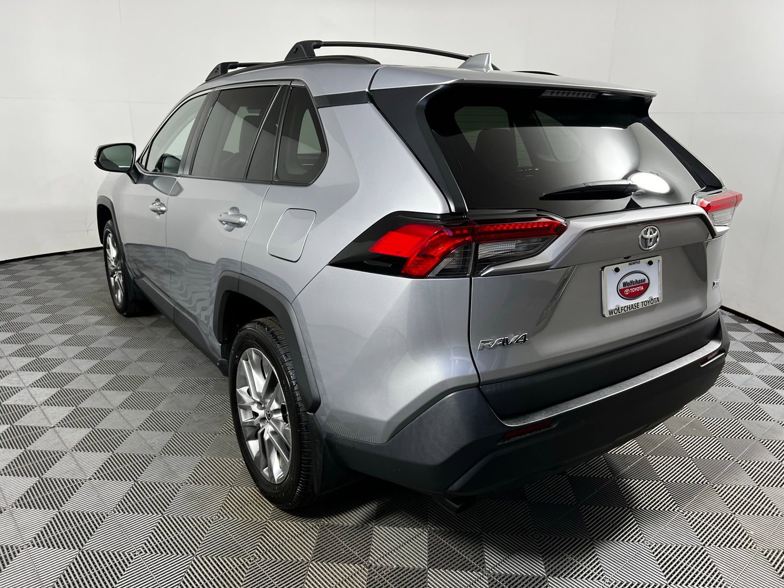 Certified 2022 Toyota RAV4 XLE Premium image 7