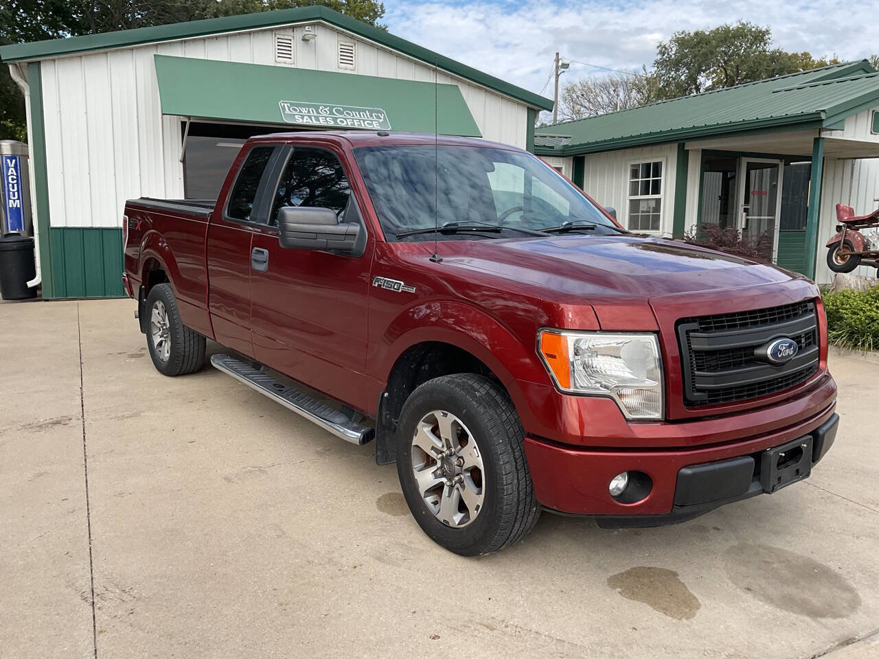 Used 2014 Ford F150 STX w/ Equipment Group 201A Mid image 3