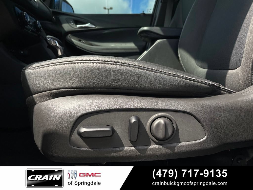 Used 2022 Buick Encore GX Preferred w/ Cold Weather Comfort Package AWD/4WD image 11