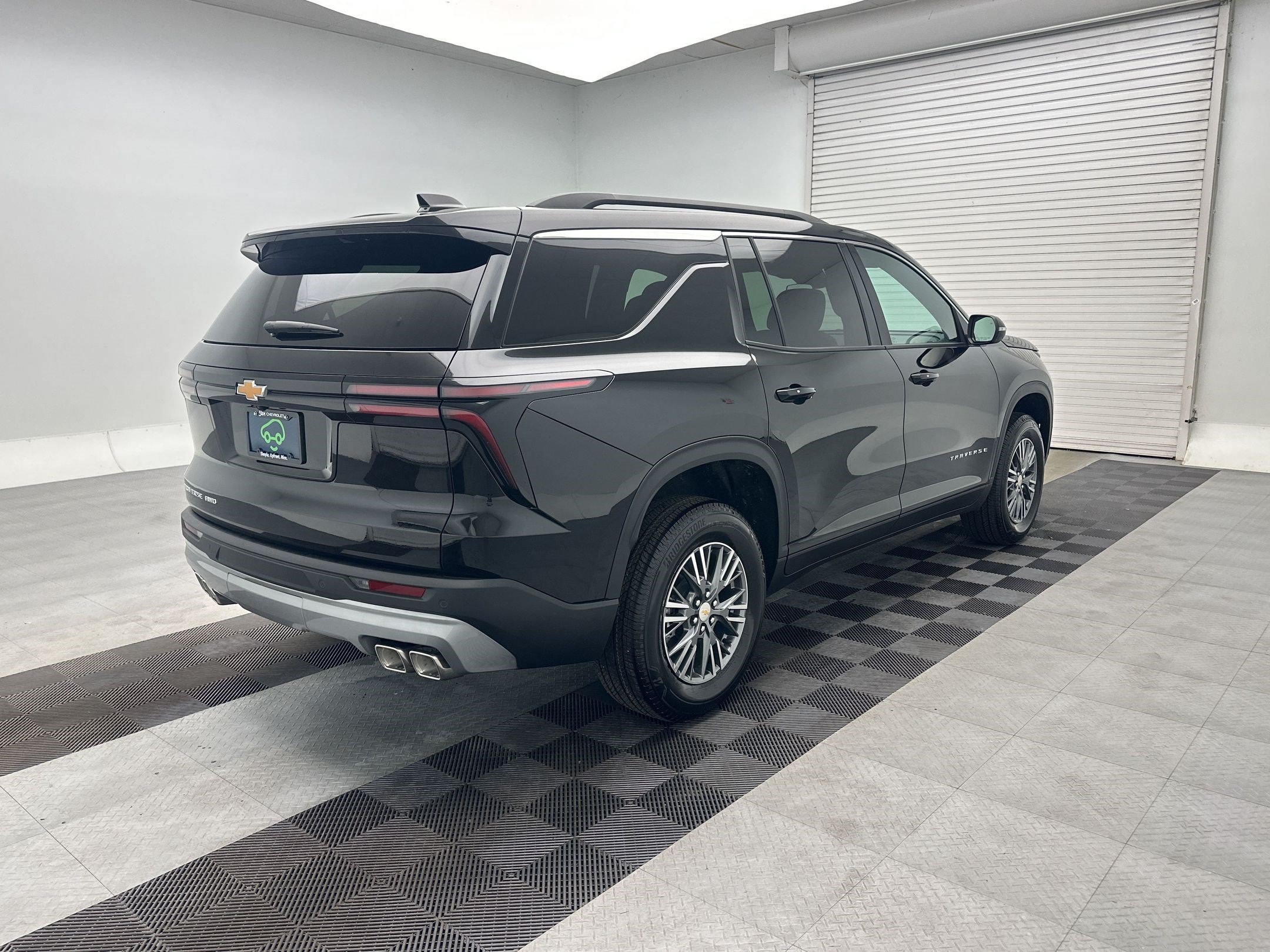 Certified 2026 Chevrolet Traverse LT AWD/4WD image 9