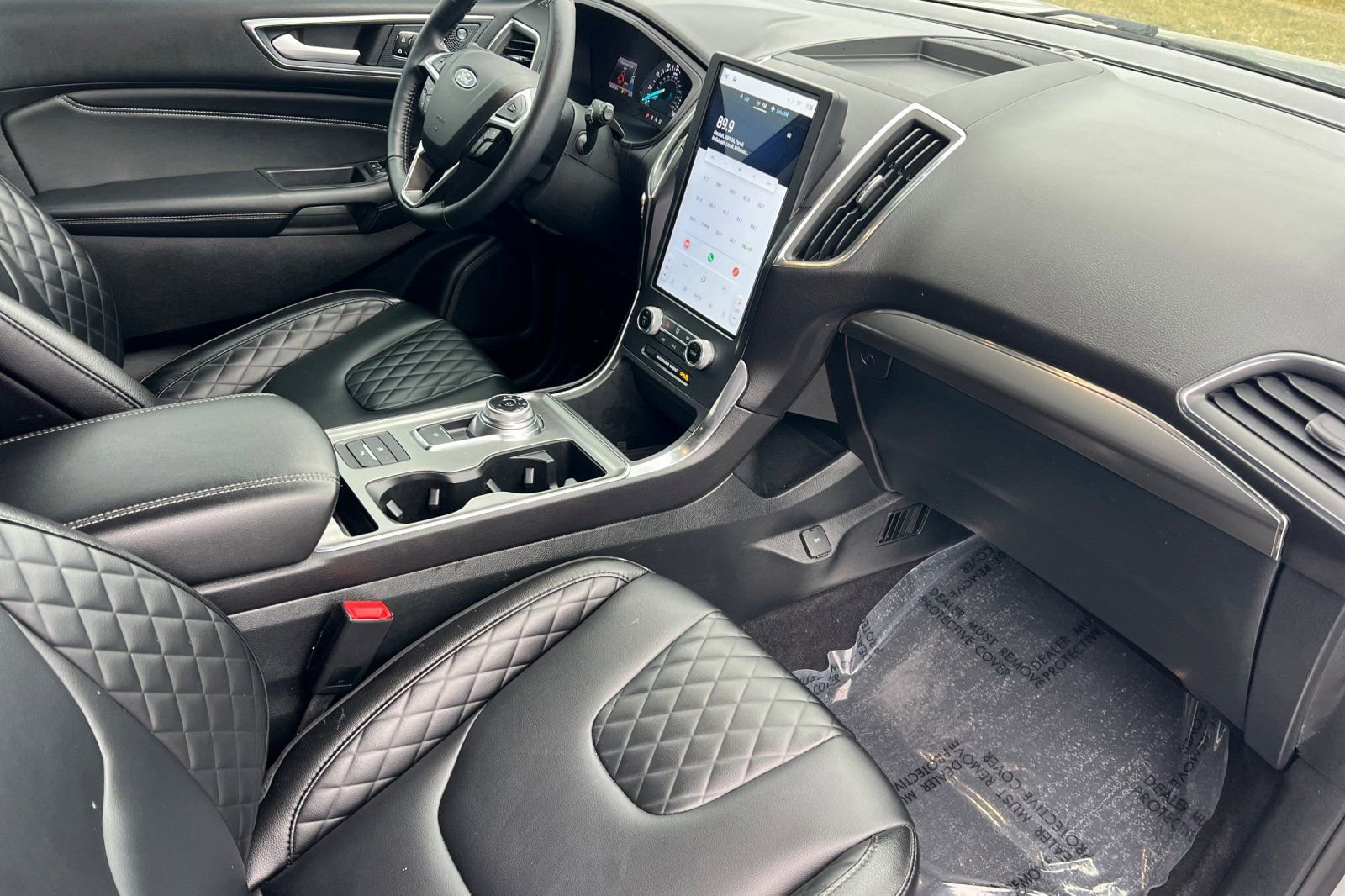 Used 2024 Ford Edge Titanium AWD/4WD image 14