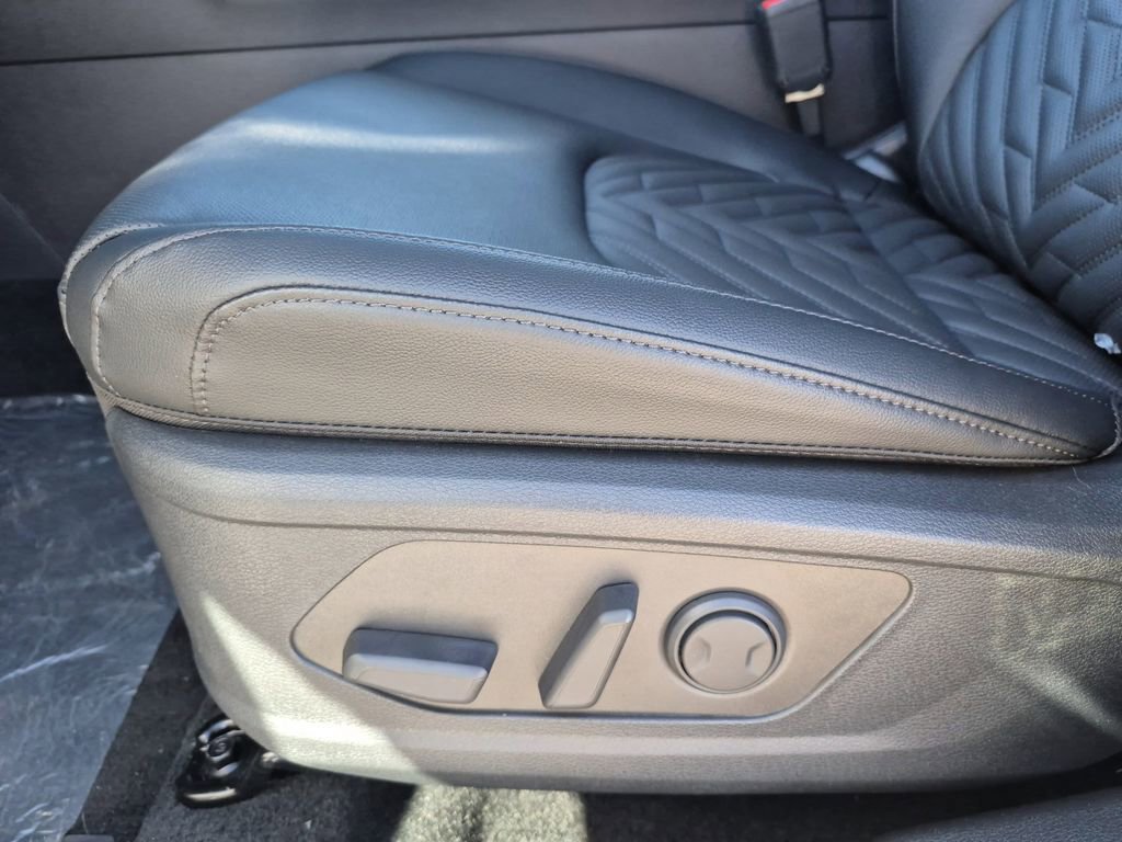 New 2026 Kia Sportage X-Line w/ X-Line Technology Package image 11