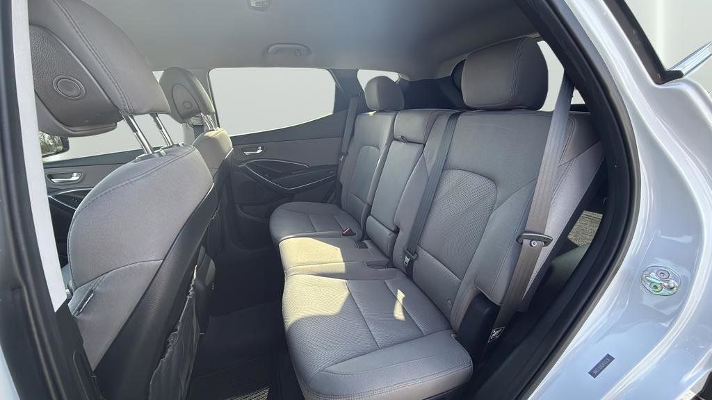 Used 2018 Hyundai Santa Fe Sport w/ 2.4L Value Package 02 FWD image 24