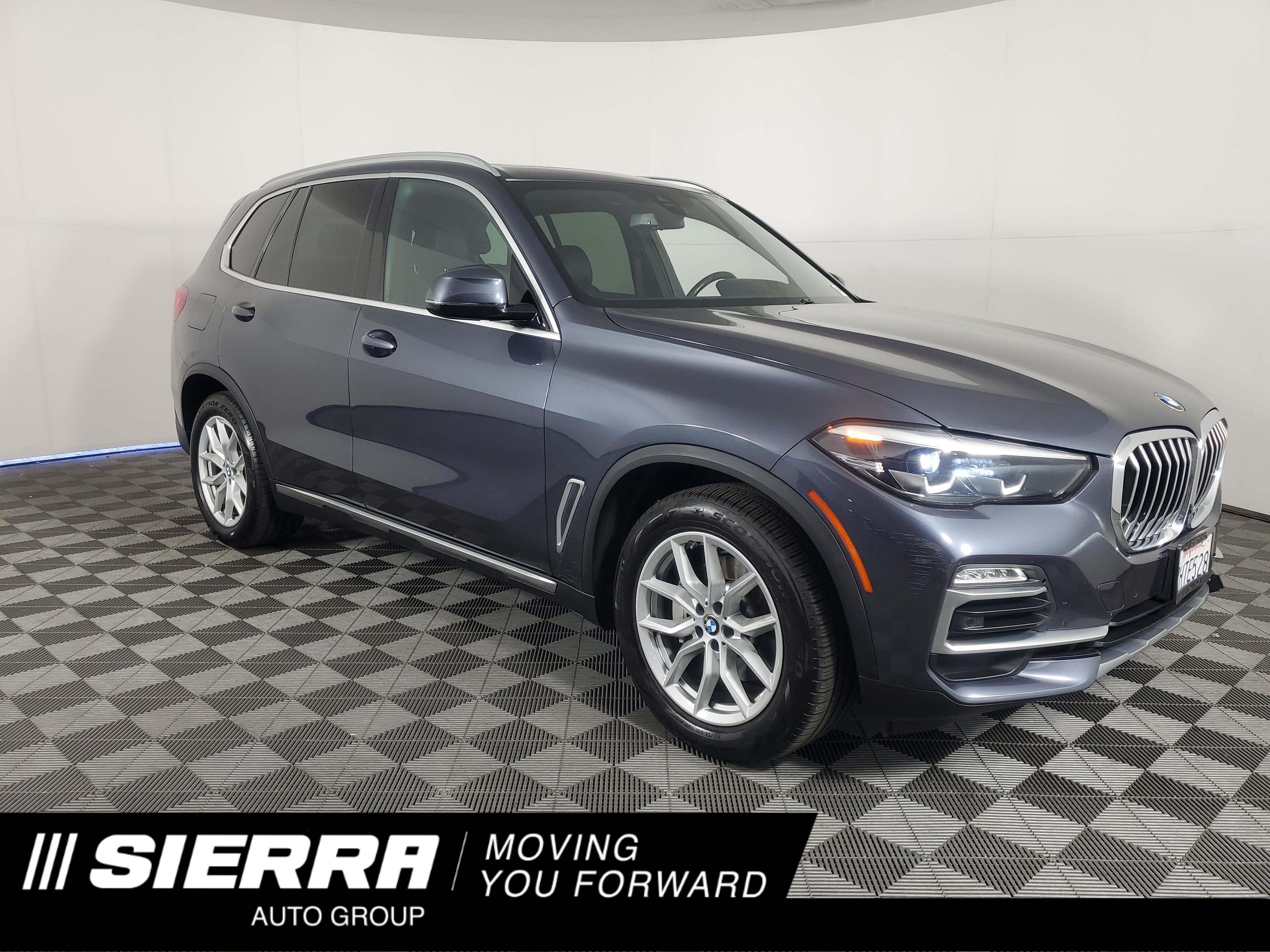 Used 2019 BMW X5 xDrive40i AWD/4WD image 1