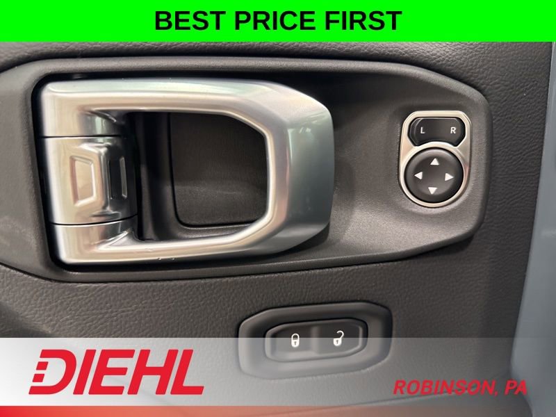New 2026 Jeep Wrangler Unlimited Rubicon AWD/4WD image 23