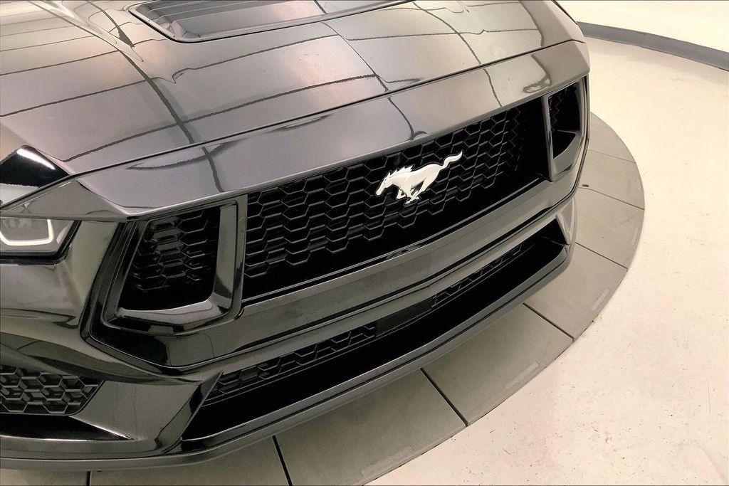 Used 2024 Ford Mustang GT Premium image 28