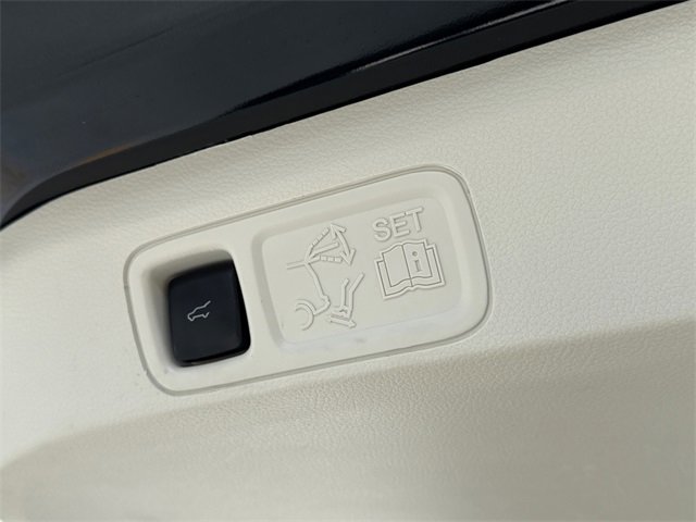 Used 2023 Lincoln Navigator Black Label image 22