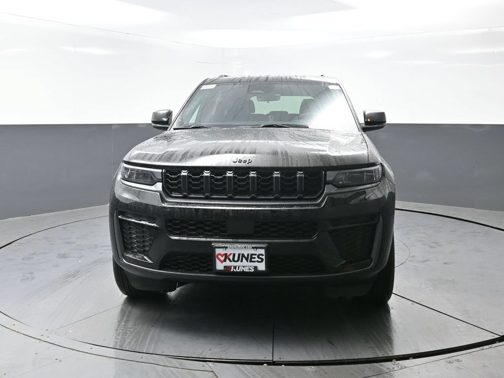 New 2026 Jeep Grand Cherokee Altitude AWD/4WD image 4