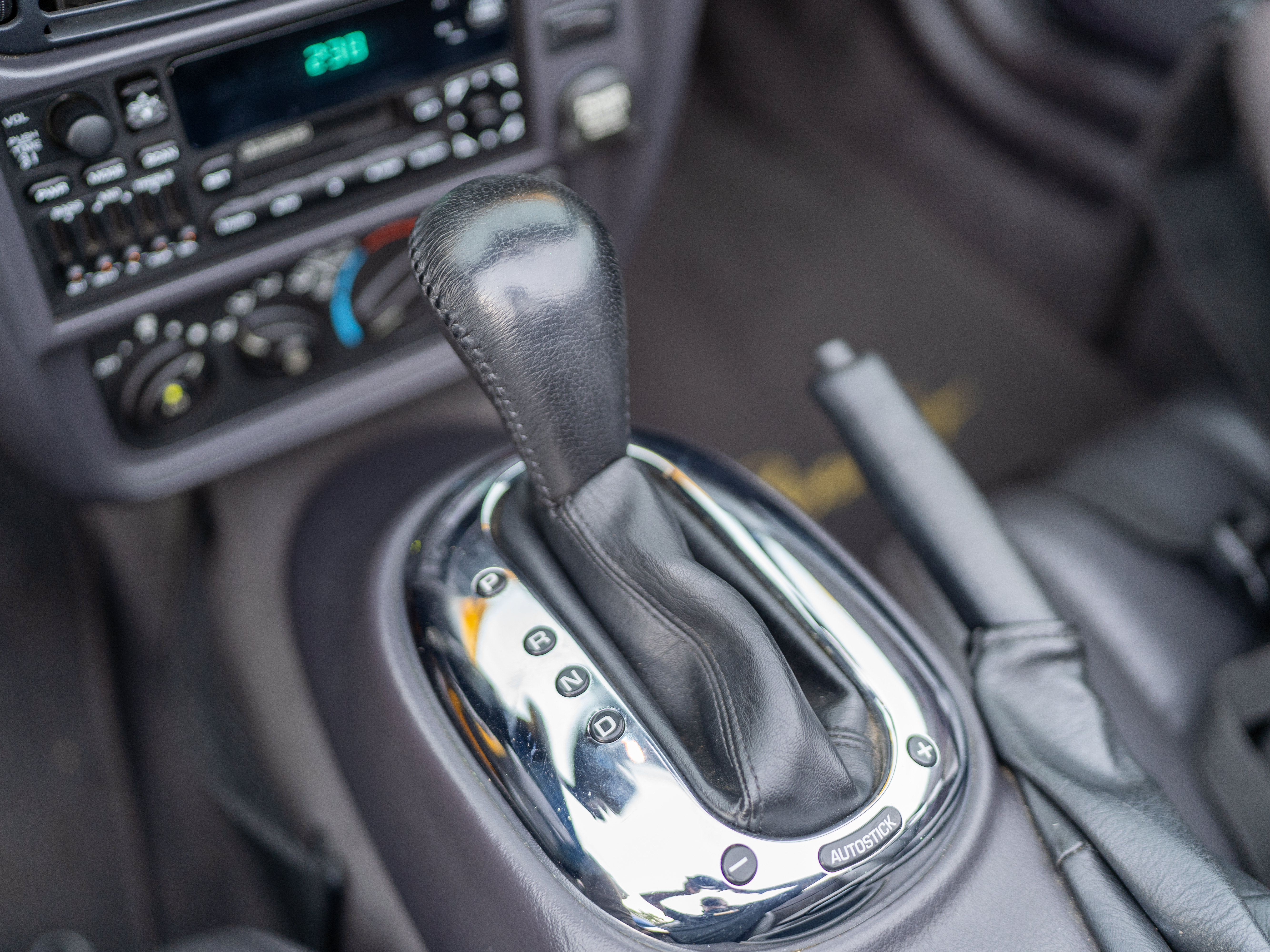 Used 2002 Chrysler Prowler RWD image 41