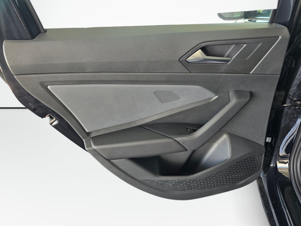 New 2026 Volkswagen Jetta SE FWD image 36