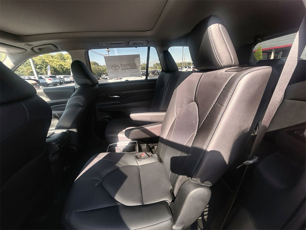 New 2026 Toyota Grand Highlander Limited image 12