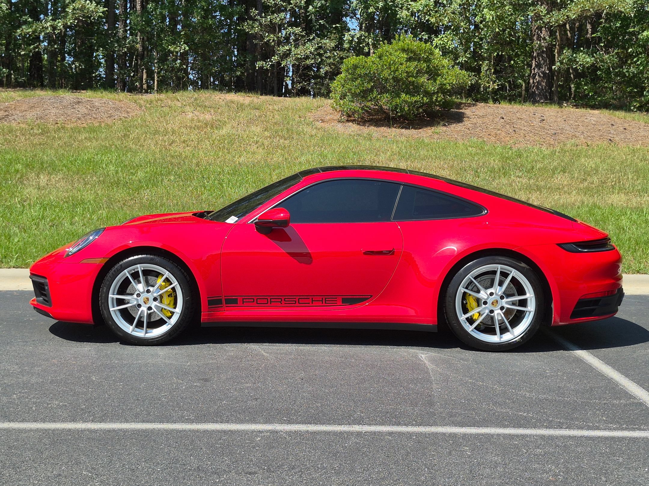 Certified 2021 Porsche 911 Carrera RWD image 2