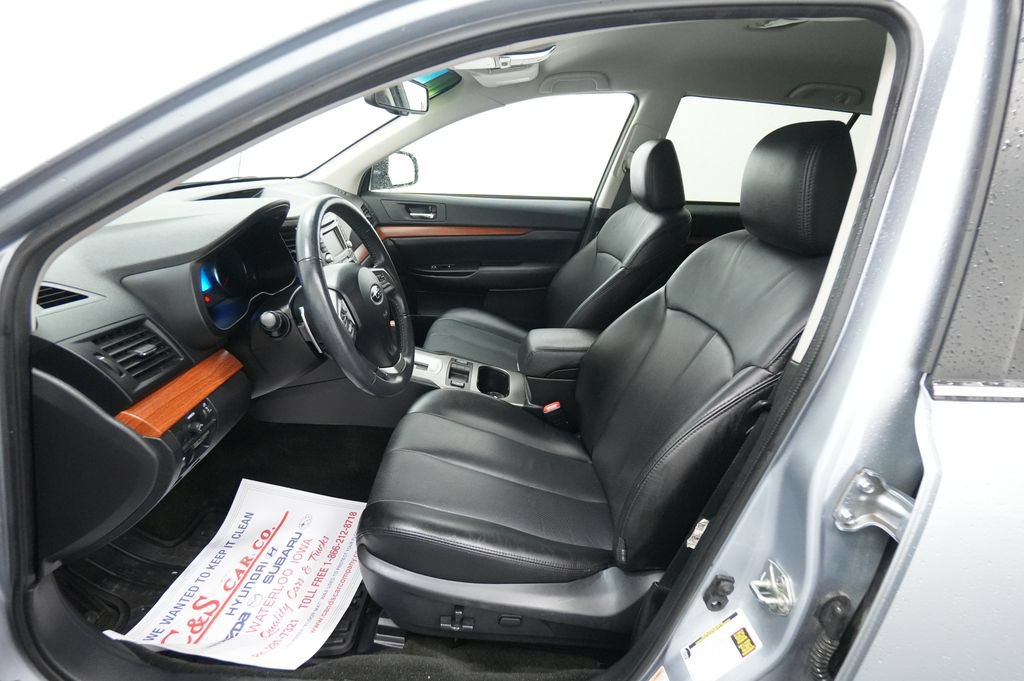 Used 2014 Subaru Outback 2.5i Limited AWD/4WD image 13