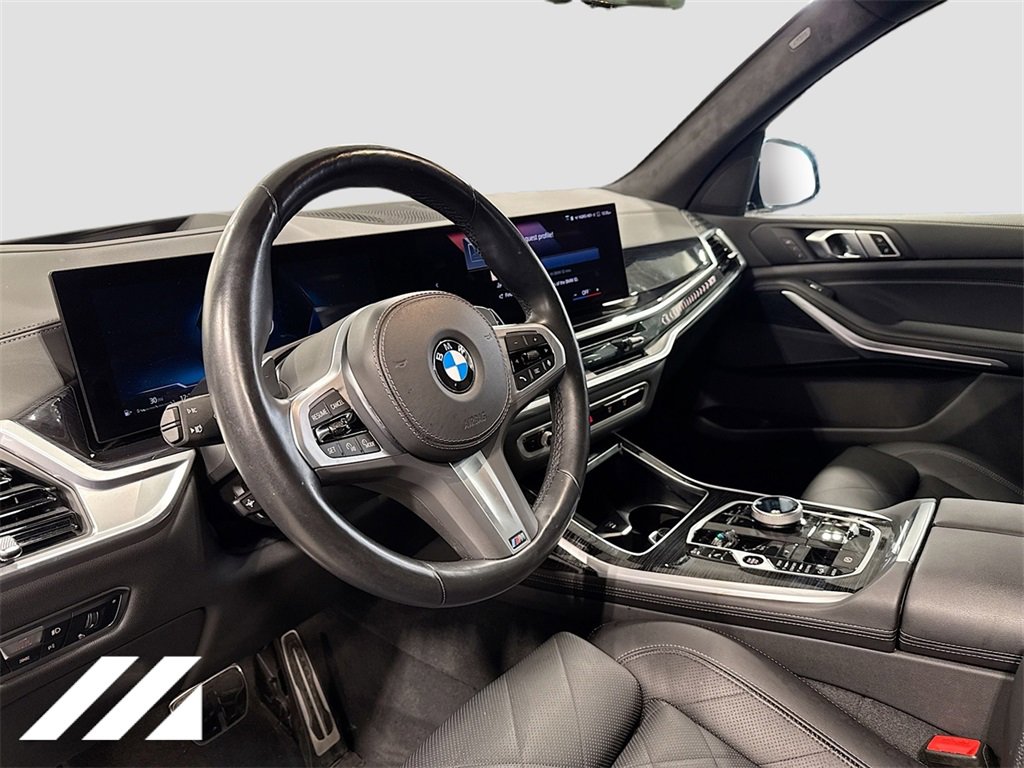 Used 2023 BMW X7 xDrive40i w/ M Sport Package image 9