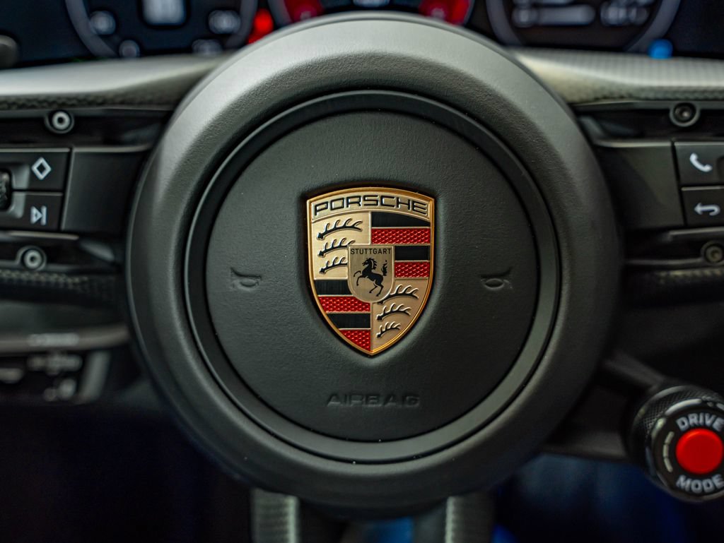 Certified 2025 Porsche 911 Carrera 4 GTS AWD/4WD image 34