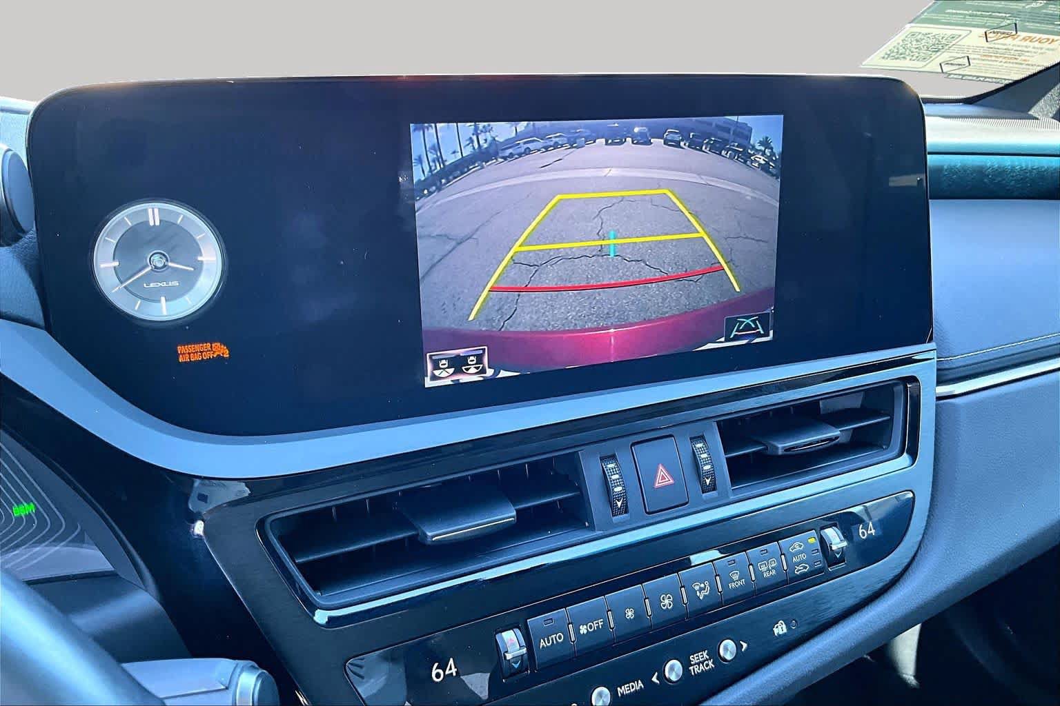 Used 2022 Lexus ES 300h w/ Premium Package FWD image 25