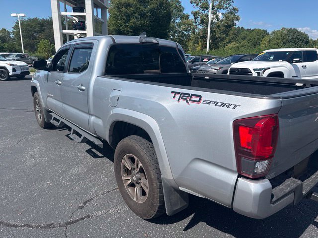 Used 2019 Toyota Tacoma TRD Sport RWD image 9