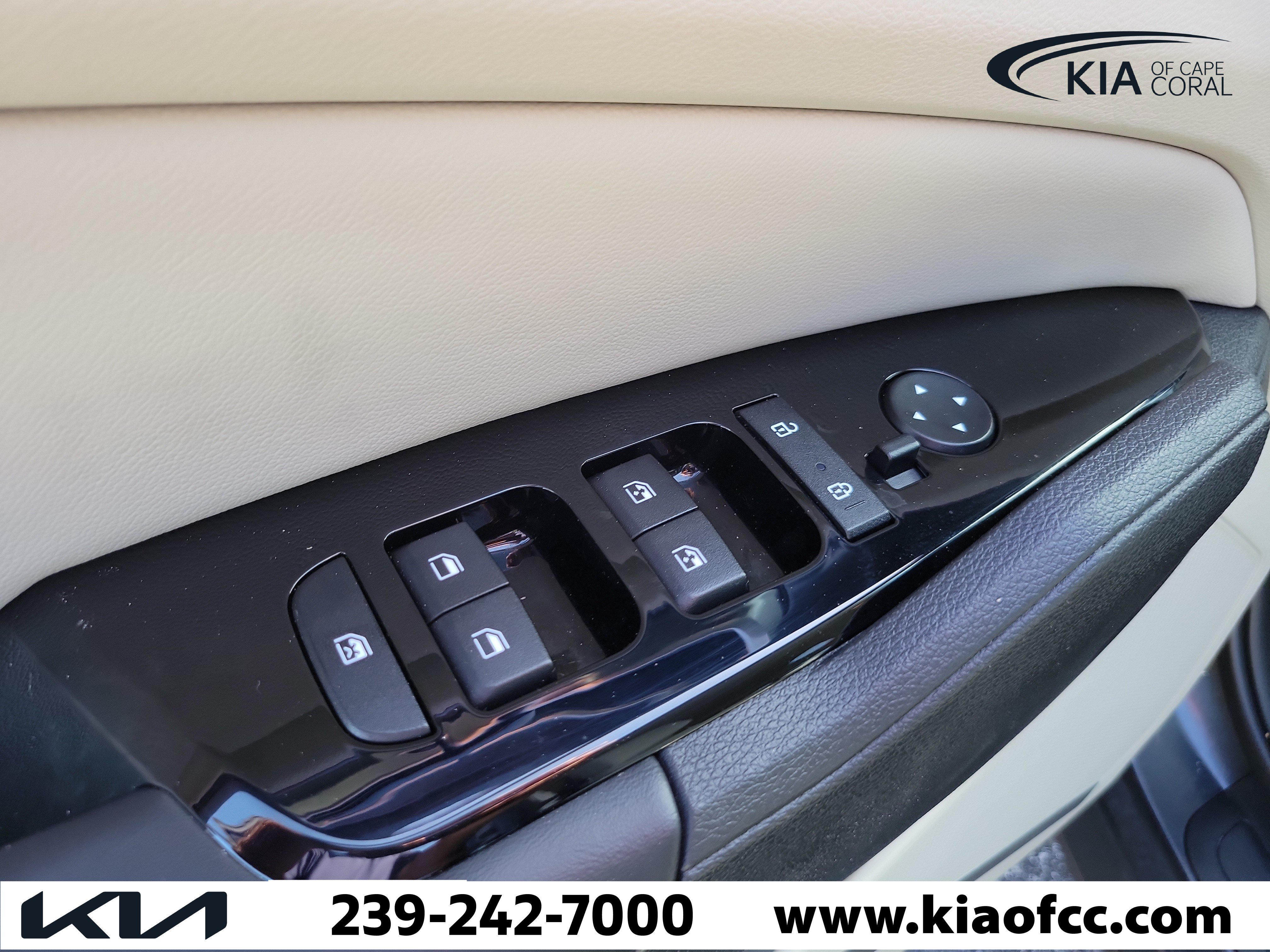 Certified 2024 Kia Sportage EX FWD image 21