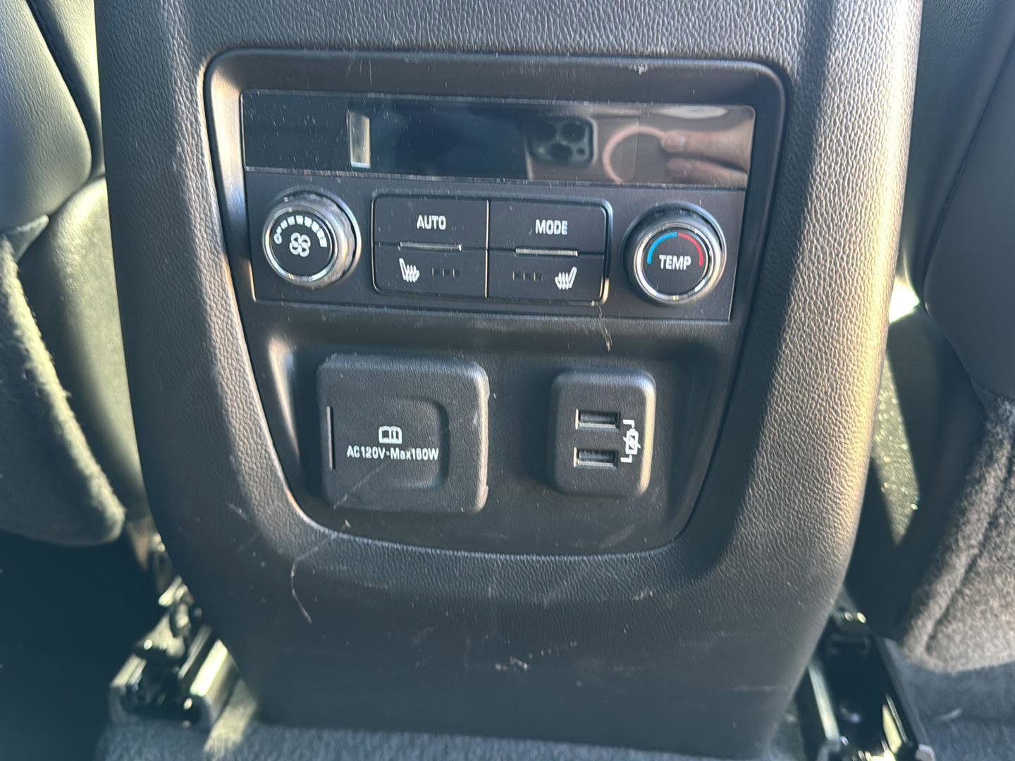 Used 2024 Buick Enclave Premium AWD/4WD image 29