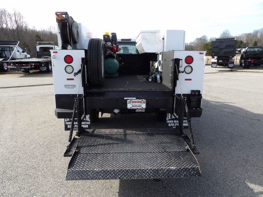 Used 2015 Ford F450 XL w/ Power Equipment Group image 47