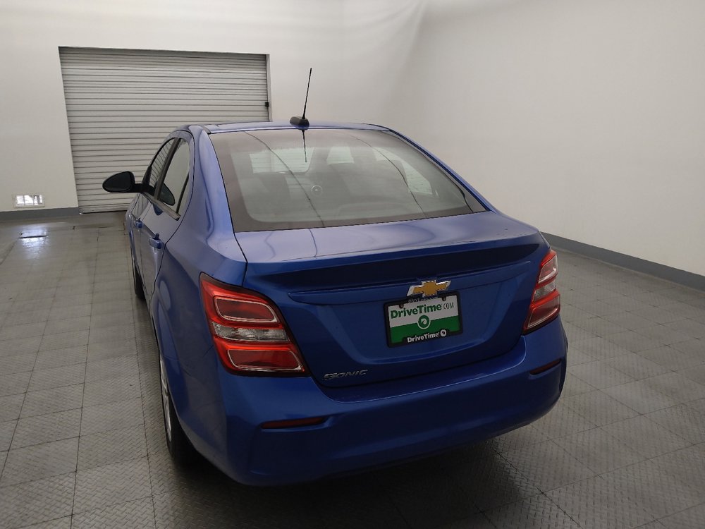 Used 2017 Chevrolet Sonic LS image 6
