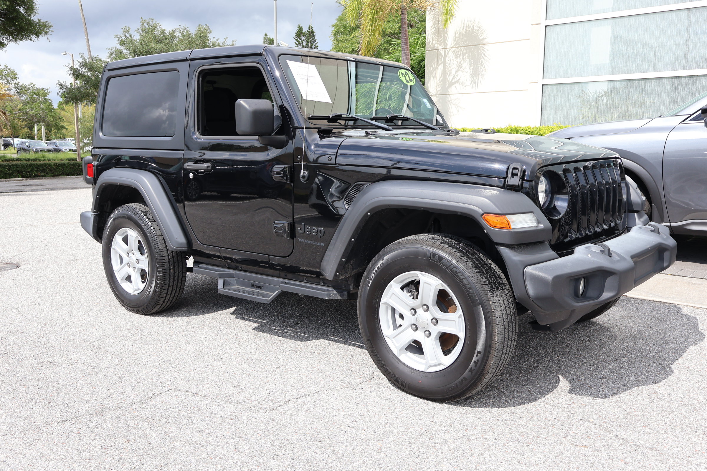 Used 2022 Jeep Wrangler Sport AWD/4WD image 9