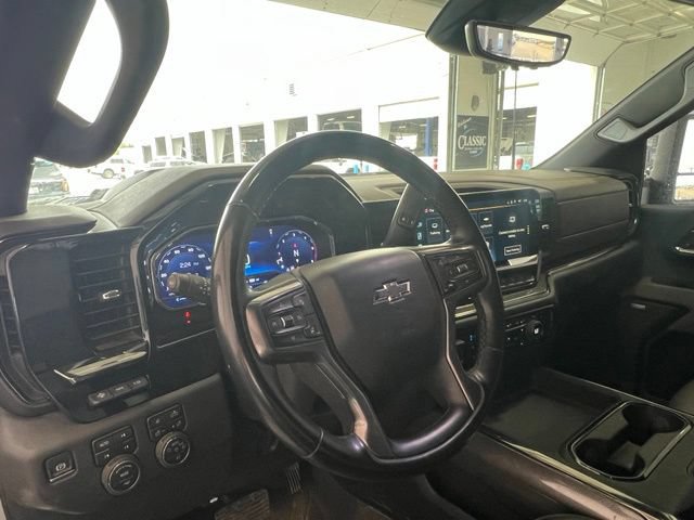 Used 2024 Chevrolet Silverado 2500 ZR2 w/ Technology Package AWD/4WD image 7