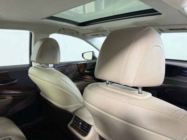 Used 2019 Lexus LS 500 w/ Accessory Package (Z2) RWD image 26