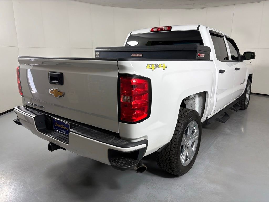 Used 2018 Chevrolet Silverado 1500 Custom w/ Custom Value Package AWD/4WD image 9