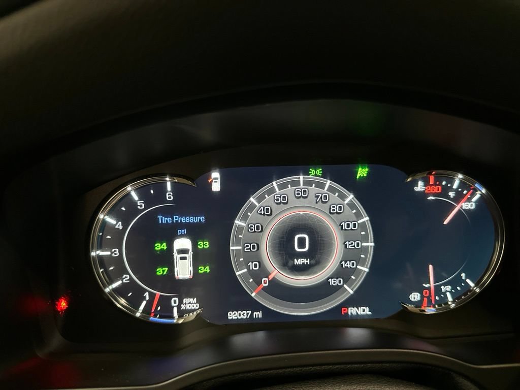 Used 2019 Cadillac Escalade Luxury AWD/4WD image 47
