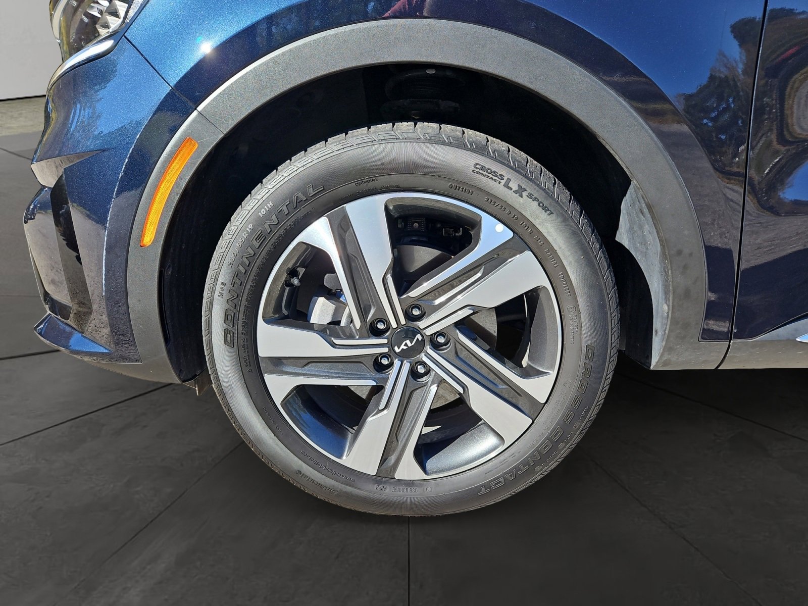 Used 2023 Kia Sorento EX image 14