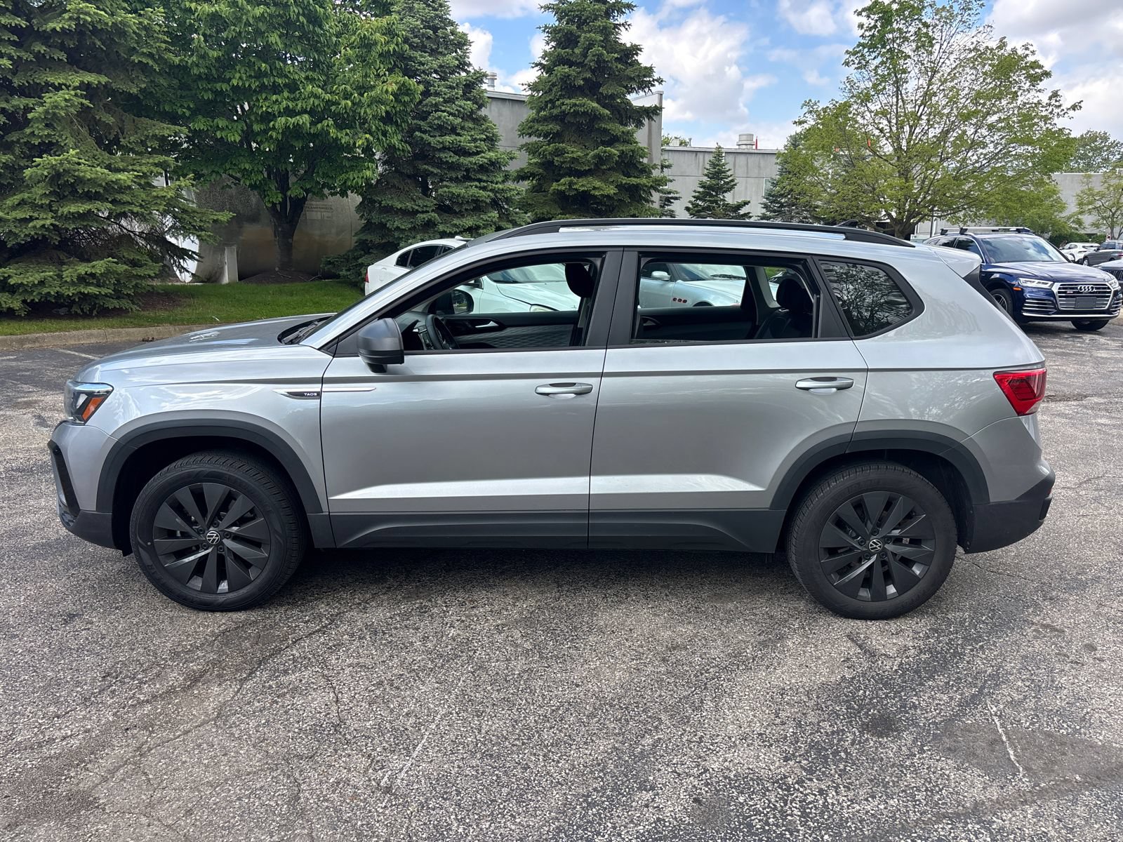 Certified 2023 Volkswagen Taos S FWD image 7