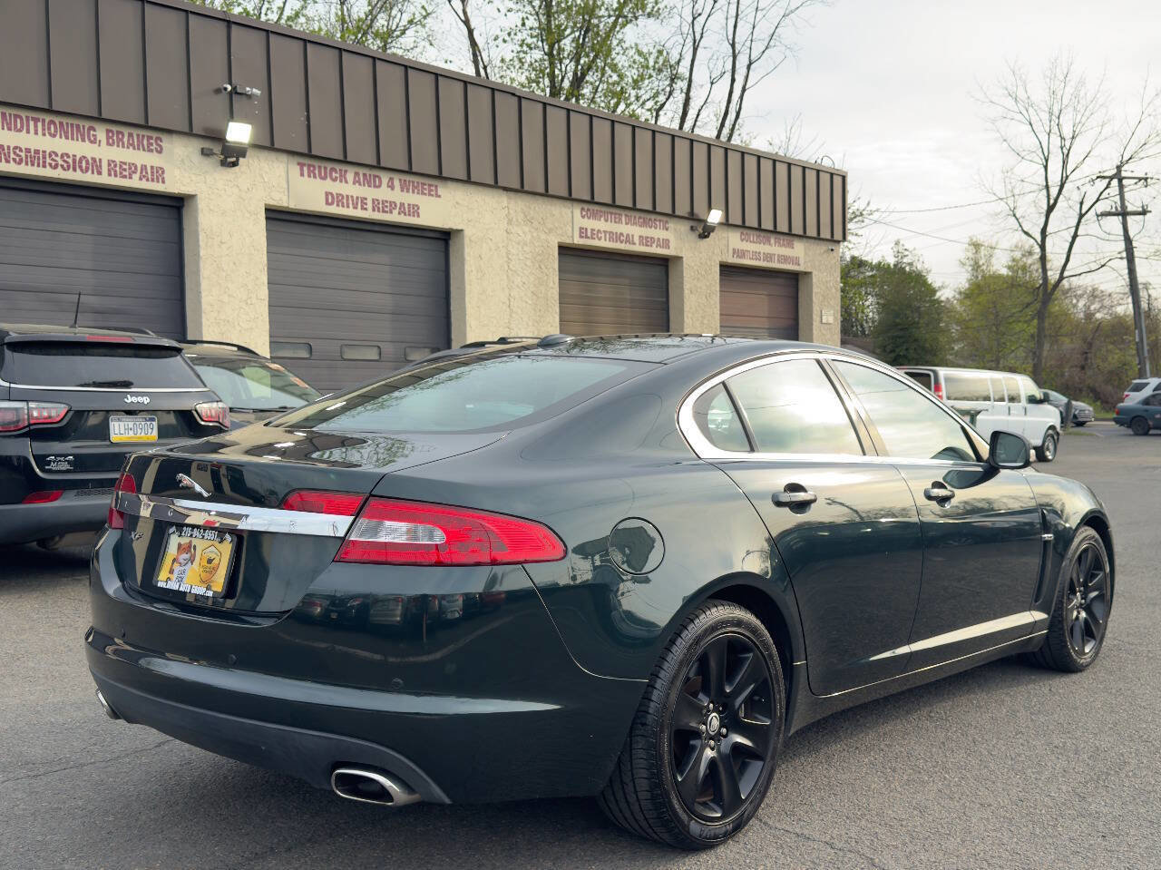 Used 2009 Jaguar XF Luxury RWD image 6
