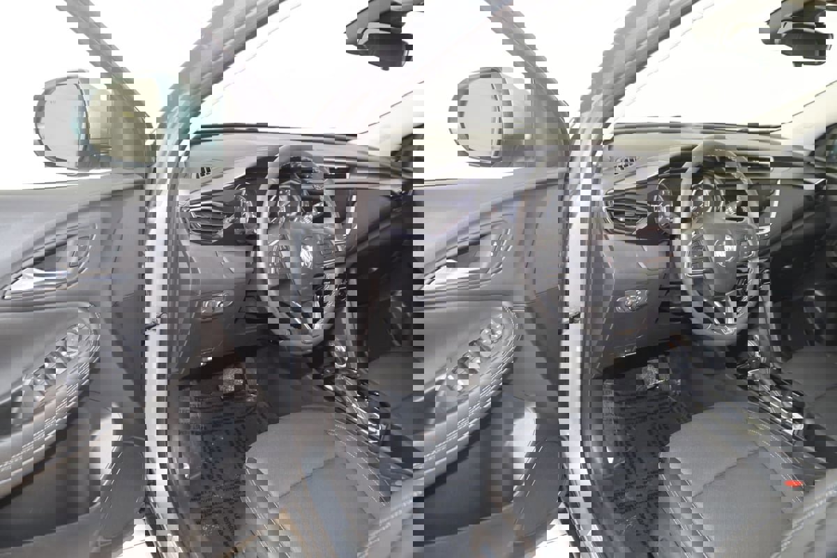 Used 2023 Buick Encore GX Select w/ Safety Package II image 45